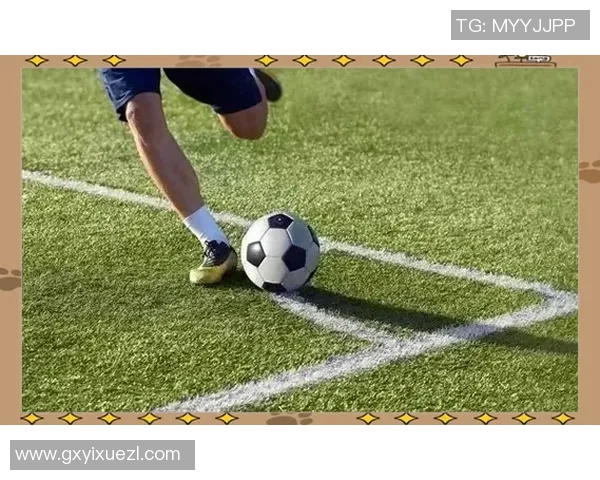 足球明星原地晃人技巧解析与精彩瞬间回顾图集 足球明星原地晃人技巧解析与精彩瞬间回顾图集